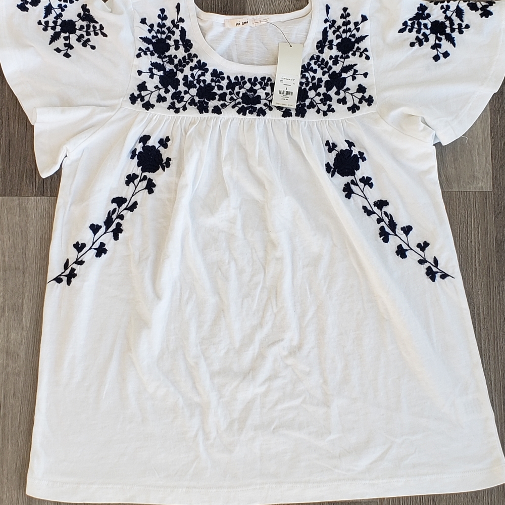 Francesca's Sacha Embroidered Knit Blouse Size S